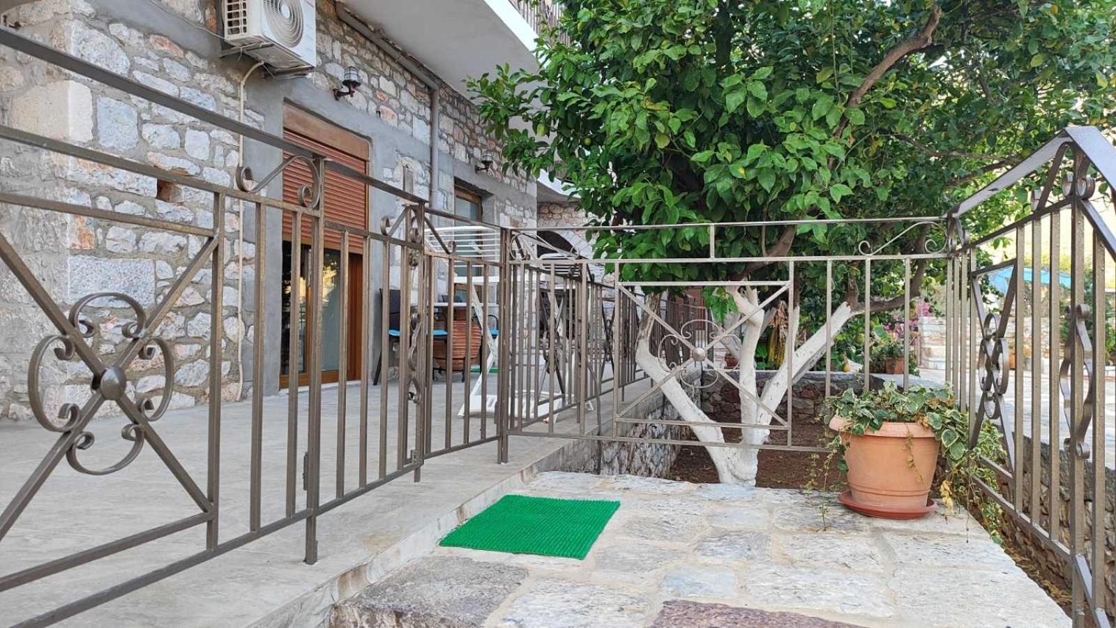Traditional House Alepis In Areopolis Екстер'єр фото